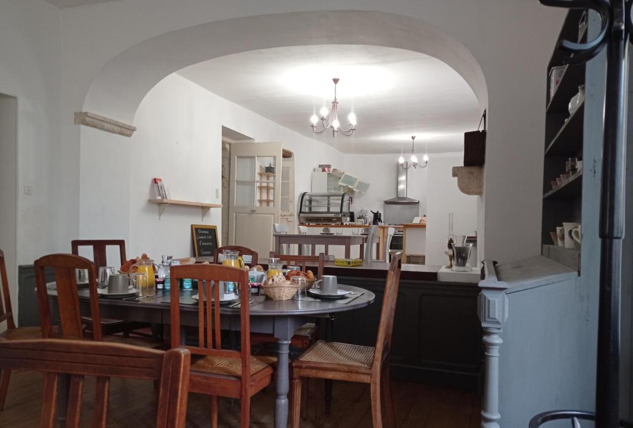 Maison Rives - Village Du Livre De Montolieu Eksteriør billede