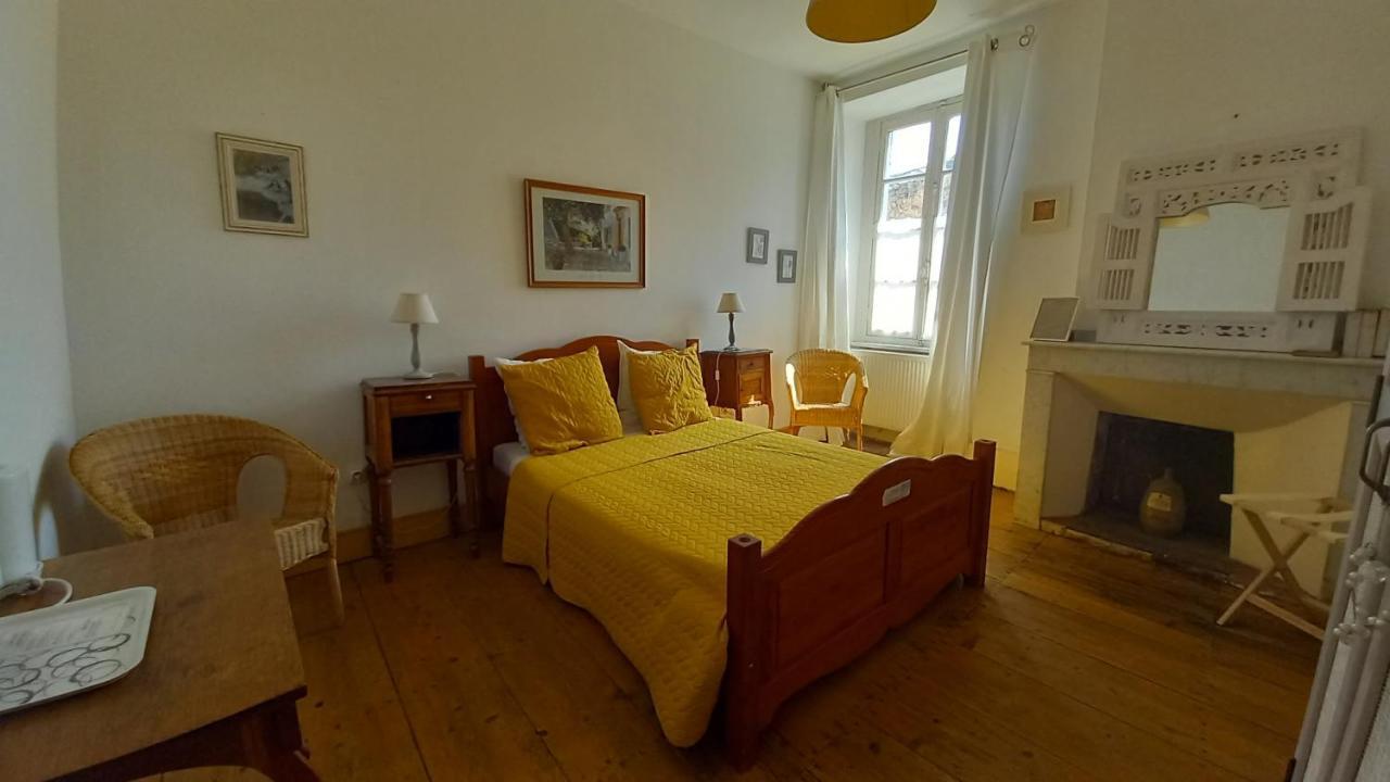 Maison Rives - Village Du Livre De Montolieu Eksteriør billede