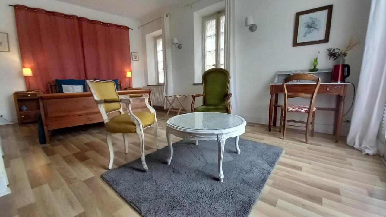 Maison Rives - Village Du Livre De Montolieu Eksteriør billede